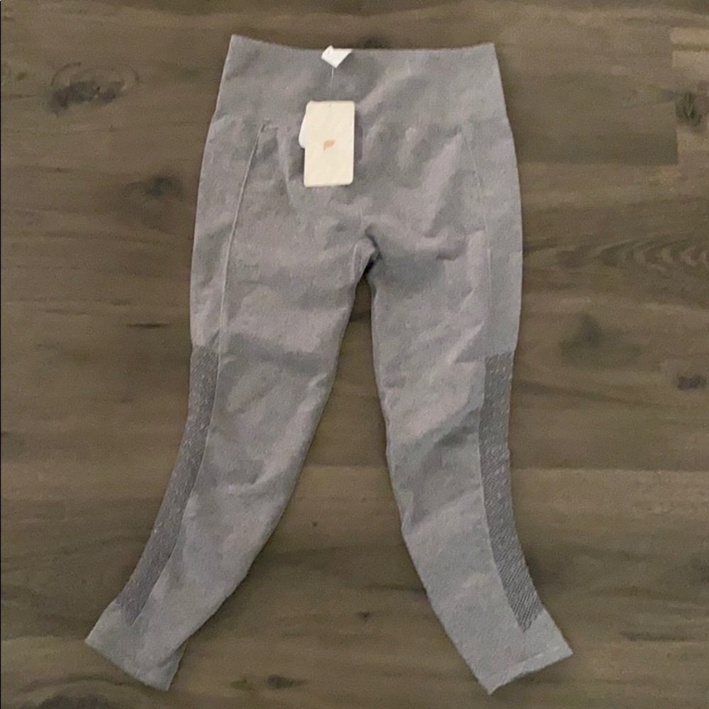 **New with tags Fabletics leggings **